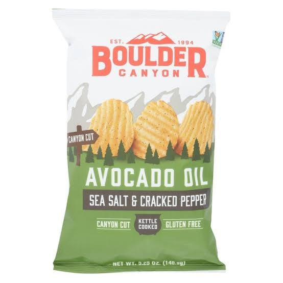 Boulder Canyon Avocado Oil Sea Salt & Cracked pepper Kettle Cooked Potato Chips 5.25oz